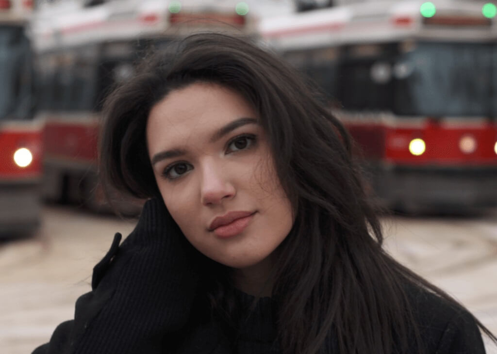 Photo Before Using Photoshop Frequency Separation Skin Retouching