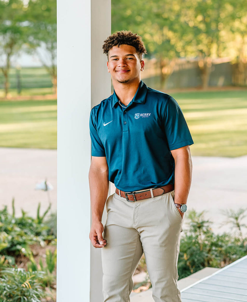 Candid outdoor portrait session of a teen taken by Tosha Womble