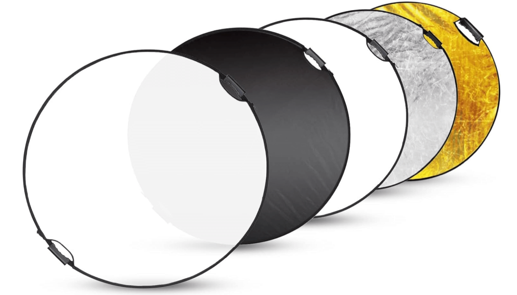 Collapsible photography reflector – essential lighting tool and a smart gift for portrait or outdoor photographers.